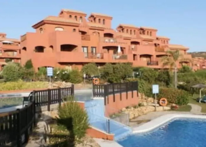 Апарт-готель De Dos Y Un Bano Con Piscinas Y Jardines Cercano A La Playa